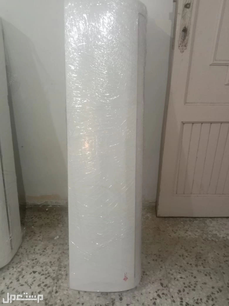 مكيف مستعمله اسبلت استخدام قليل جداً في جده يوجد تركيب