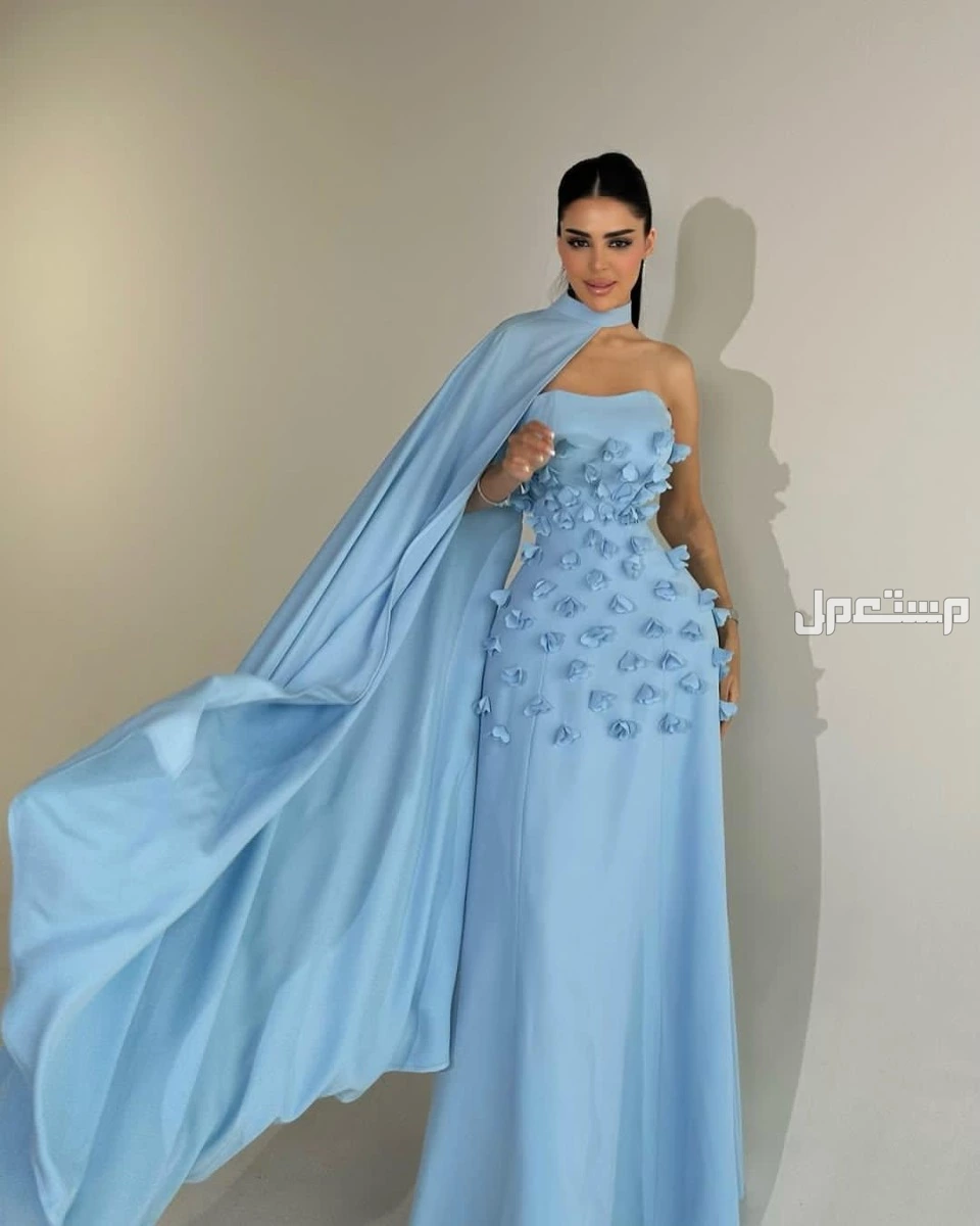 فساتين حديثة اطلبي الآن واحصل على خصم 20%! فساتيننا تجمع بين الأناقة والراحة، مع تصاميم فريدة وخامات عالية الجودة. لا تفوتي الفرصة!"  متوفر جميع المقاسات  في حائل بسعر 200 ريال سعودي