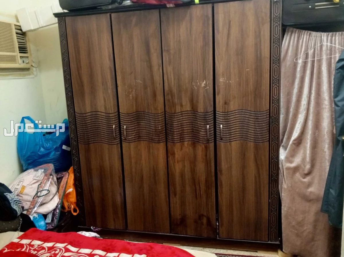 سرير وتسريحة ودولاب  في الرياض مجاناً للمحتاج