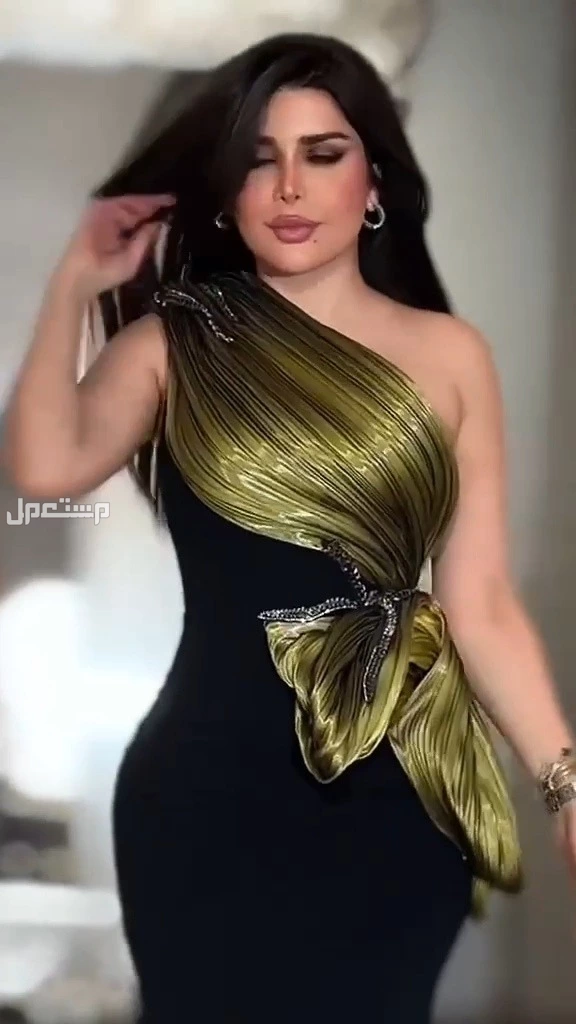فساتين تصاميم أنيقه"كوني ملكة السهرة مع فساتيننا الأنيقة! تصاميم ساحرة، خامات مريحة، وأسعار مذهلة. تسوقي الآن واكتشفي جمالك!"  متوفر جميع المقاسات S  M  L  XL  XXL  XXXL   نشحن لكافه مدن الم