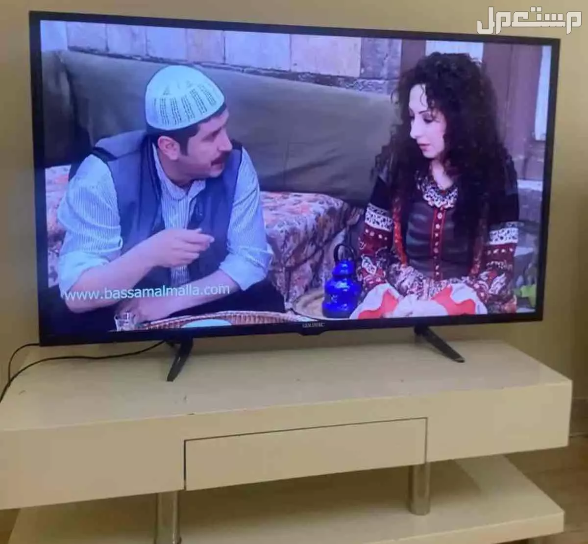 شاشه 65 سمارت وشاشه 50 سمارت و غساله 12 جديده  في الأحساء بسعر ألفين ريال سعودي