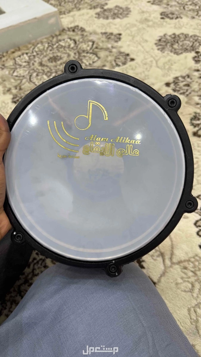 عود بحريني للبيع جديد بسعر 800 لا يجي الا الصامل