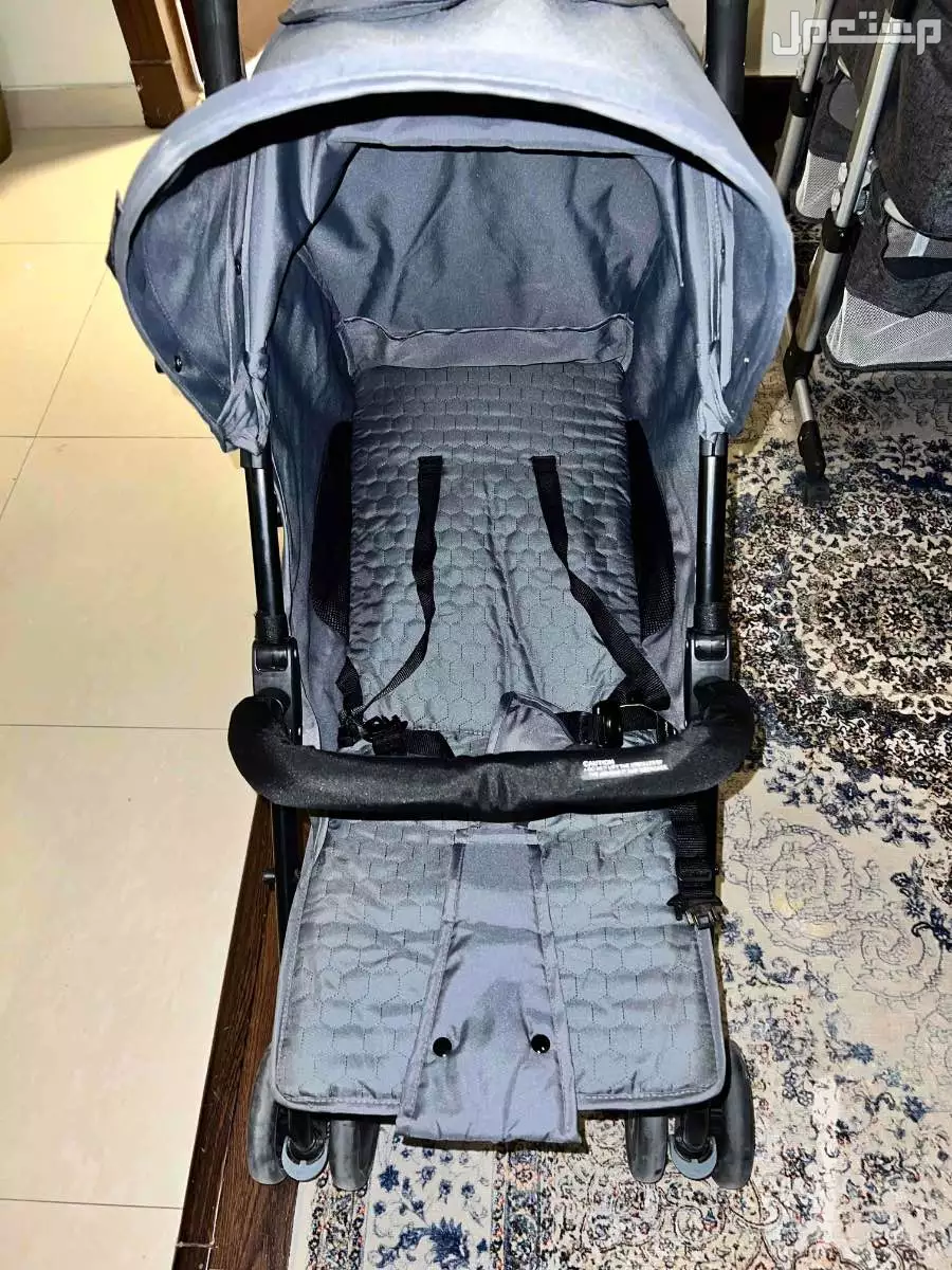 للبيع عربية أطفال + كارسيت سيارة في الرياض بسعر 350 ريال سعودي