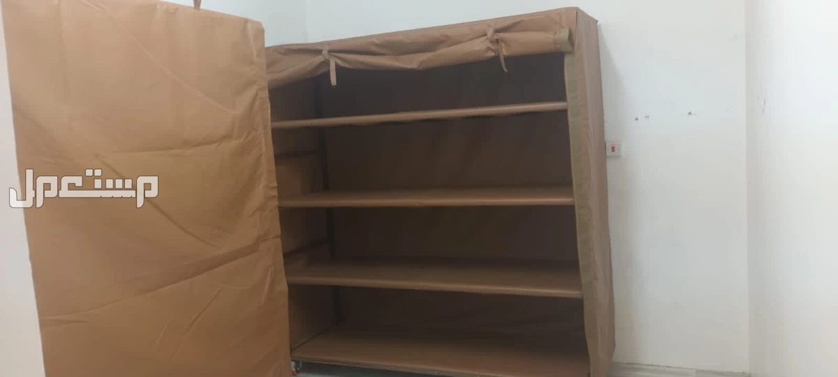 470 _  ريال دولاب اربعة رف  الطول مترين والعرض مترين العمق70صانتي 450_ ريال دولا ثلاثة رف  الطول مترين والرض مترين والعمق70 صانتي هاذي الي يقولو عنه تيلندي والاصل صيني  معا التوصيل والتركيب
