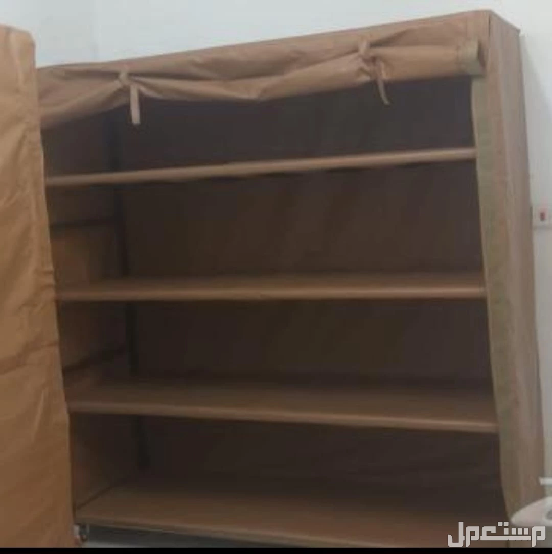 470 _  ريال دولاب اربعة رف  الطول مترين والعرض مترين العمق70صانتي 450_ ريال دولا ثلاثة رف  الطول مترين والرض مترين والعمق70 صانتي هاذي الي يقولو عنه تيلندي والاصل صيني  معا التوصيل والتركيب