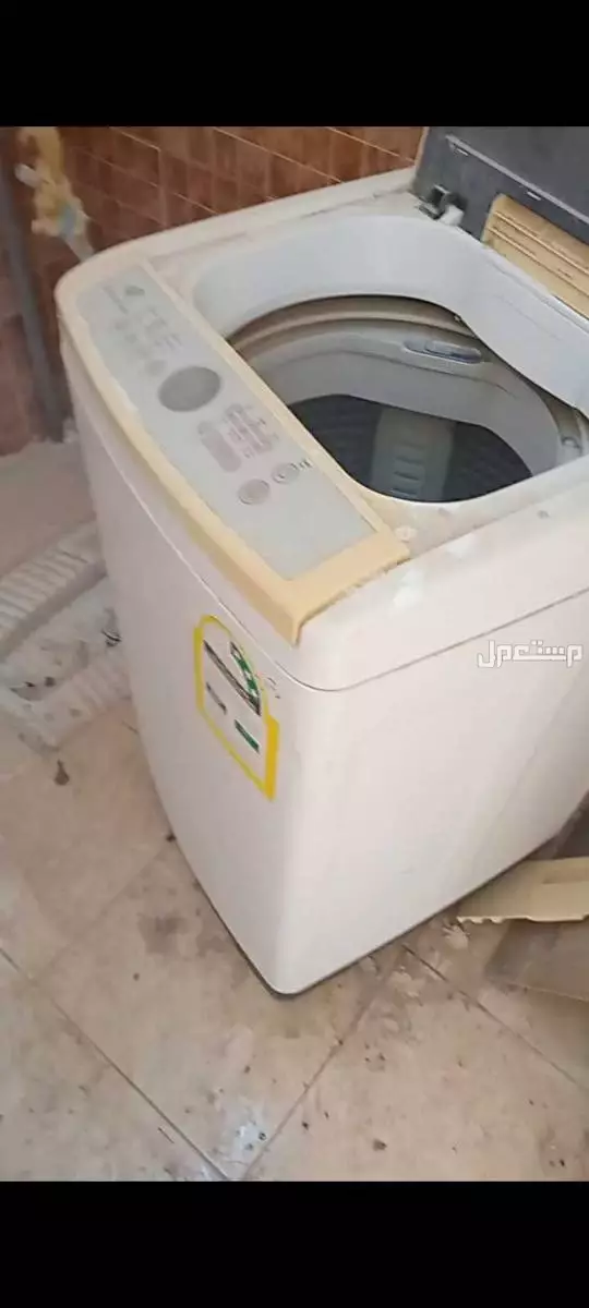 اثاث مستعمل  غساله ثلاجه مسبح في البكيرية بسعر 800 ريال سعودي