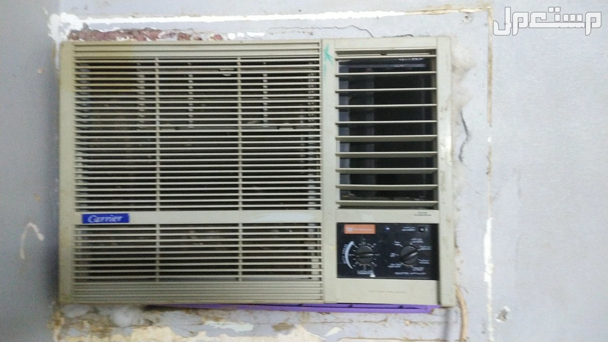 2 مكيفات وكنب وغرفت نوم في صبياء بسعر ألف ريال سعودي