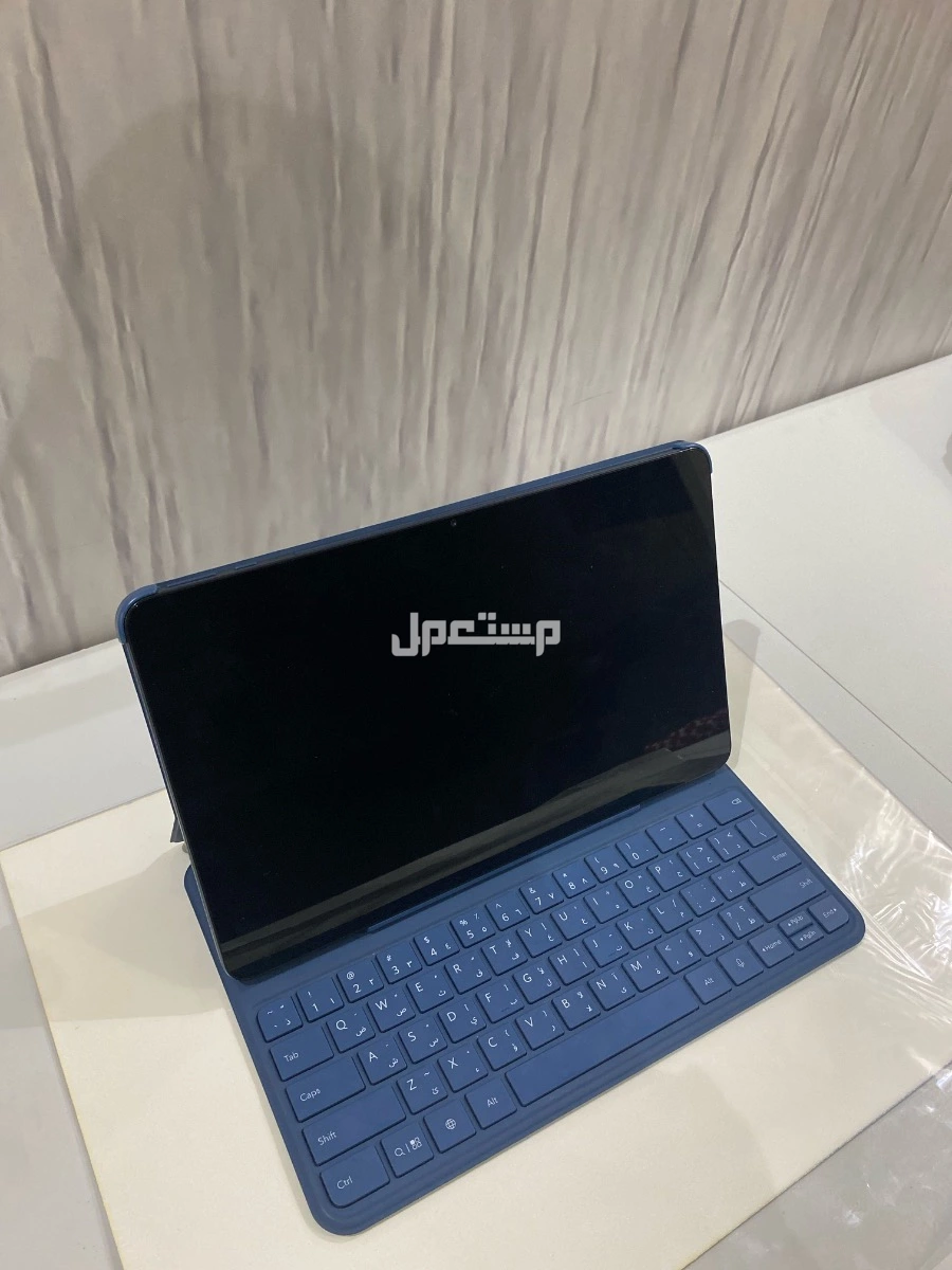 ايباد شركة HONOR معى كيبورد  مستعمل نظيف جدآ ماكمل شهد
