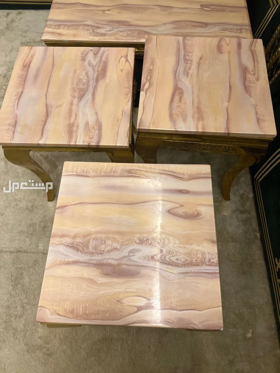 للبيع طاولات استيل ذهبي ورخام ذهبي
