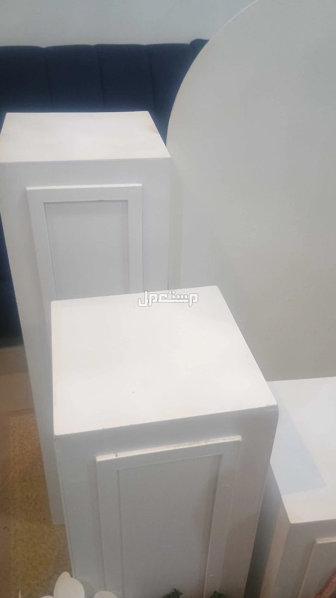 استاند تخرج وطاولات وورد للبيع
