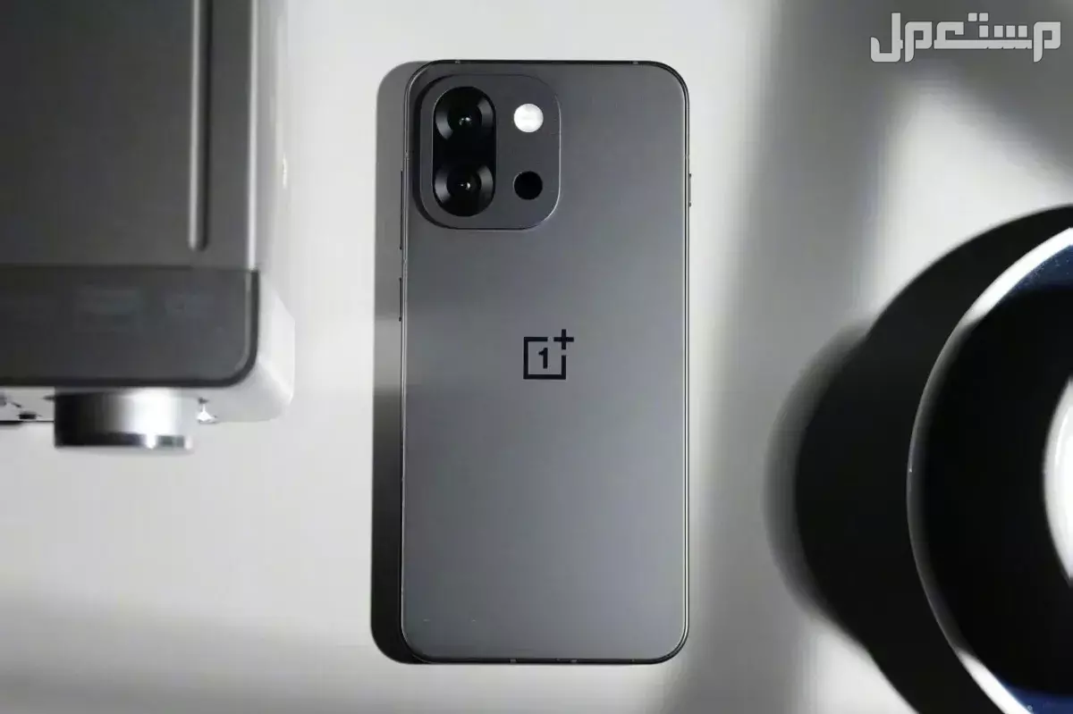 مواصفات وأسعار هاتف Oneplus 13T.. مميزات وعيوب هاتف وان بلس 13t