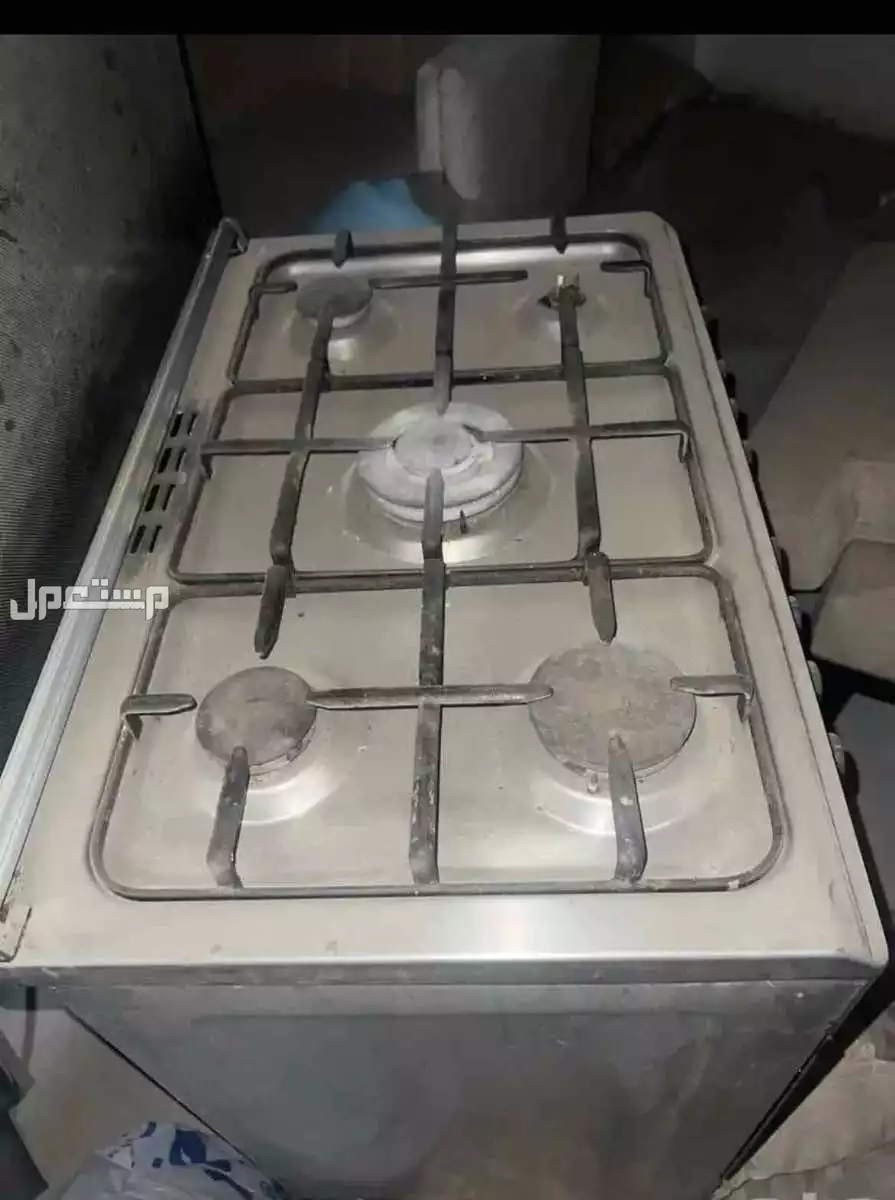 فرن غاز مستعمل للبيع ب350 في الدمام بسعر 350 ريال سعودي