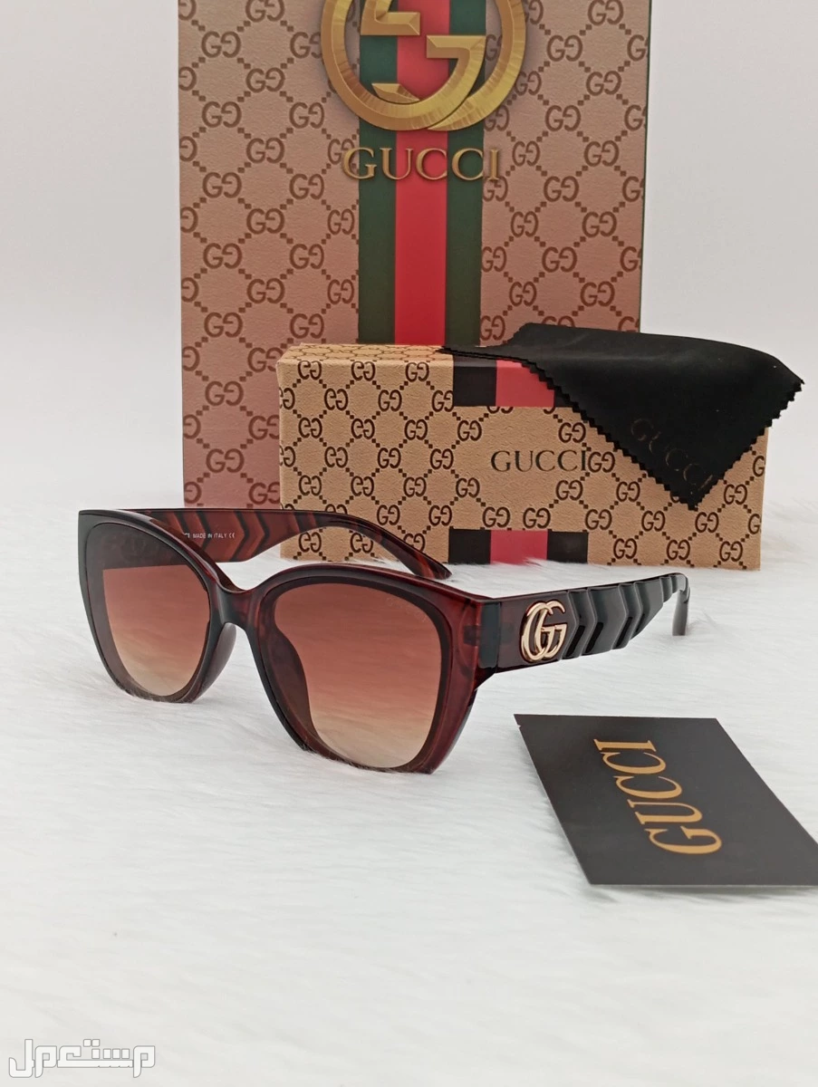 نظارات شمسية من ماركه قوتشي  مع جميع الملحقات السعر 110 ريال