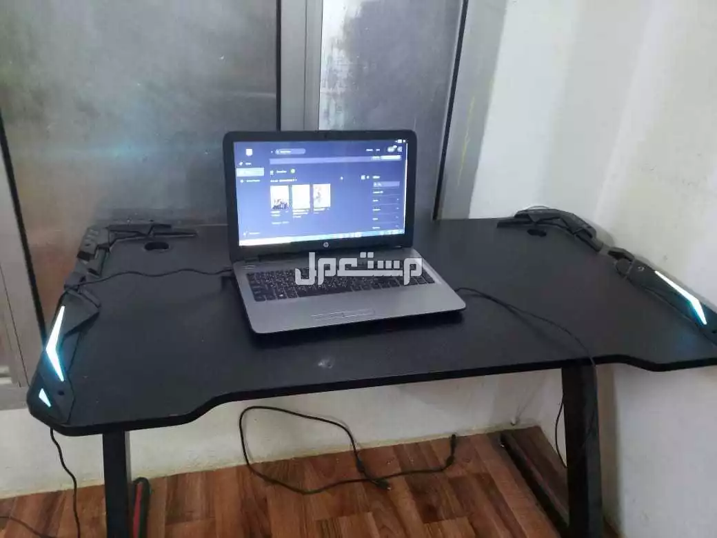طاولة قيمنق  في الرياض بسعر 300 ريال سعودي