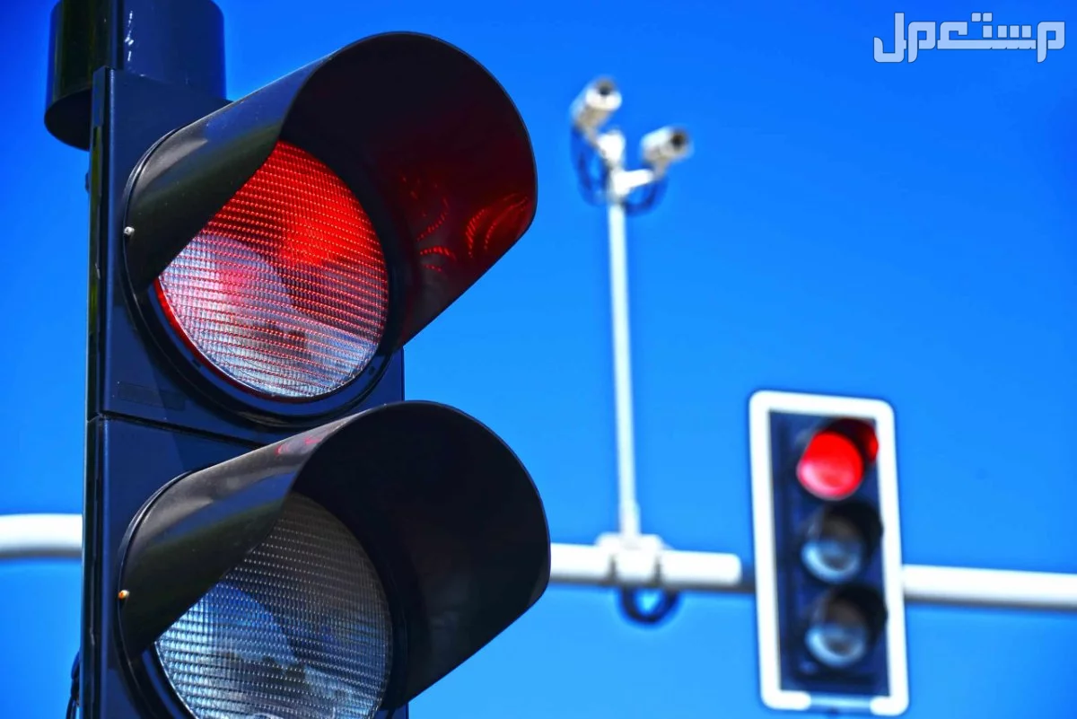 أنواع كاميرات ساهر لرصد المخالفات في السعودية 2025 مع الصور مخالفات إشارات المرور