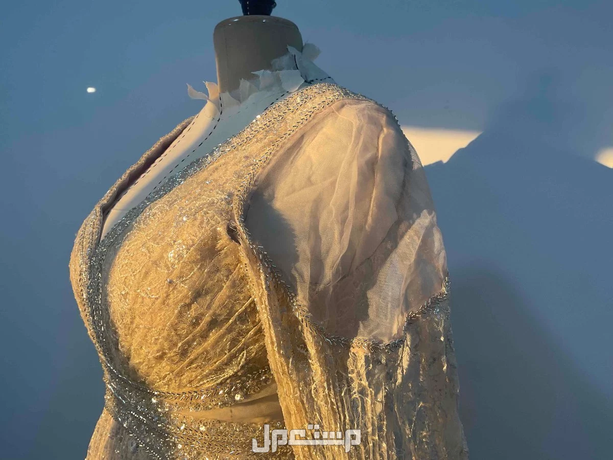 فستان زفاف  في المدينة المنورة بسعر 300 ريال سعودي