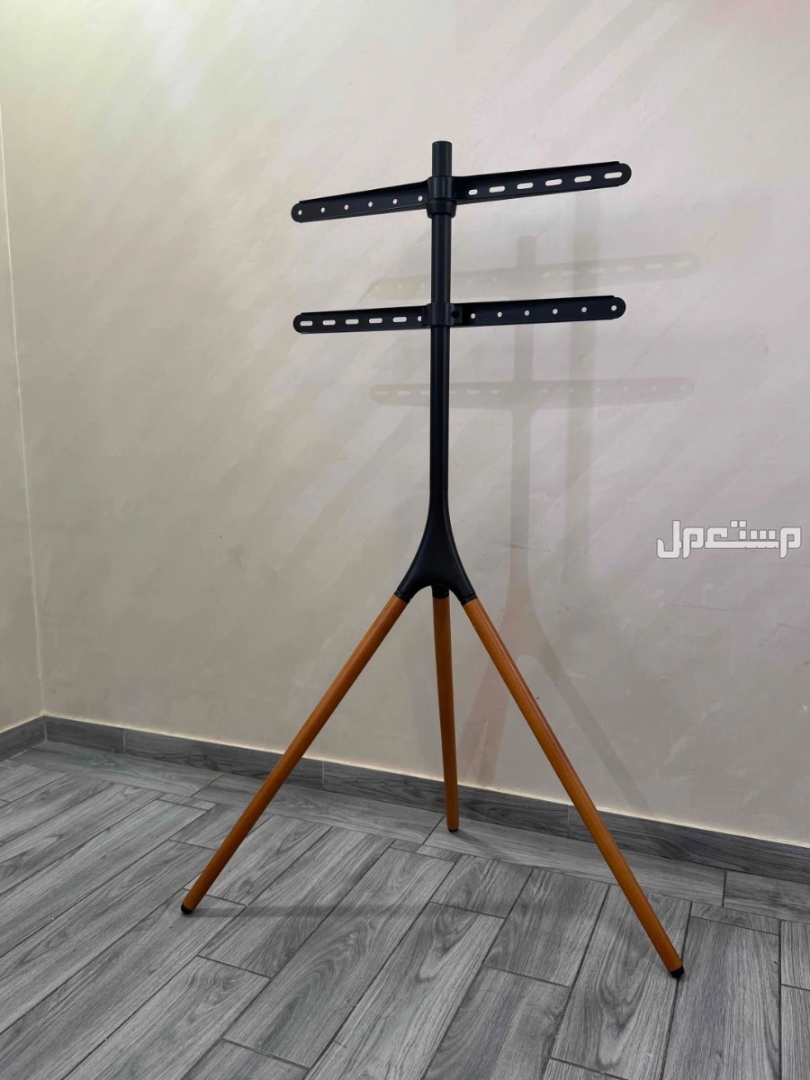 حامل تلفاز جديد لم يتم الاستخدام ولا مره