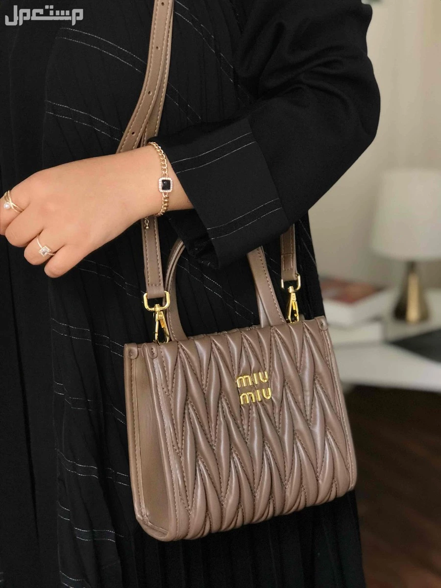 شنط ماركة ميو ميو ماستر كوالتي الشكل المربع