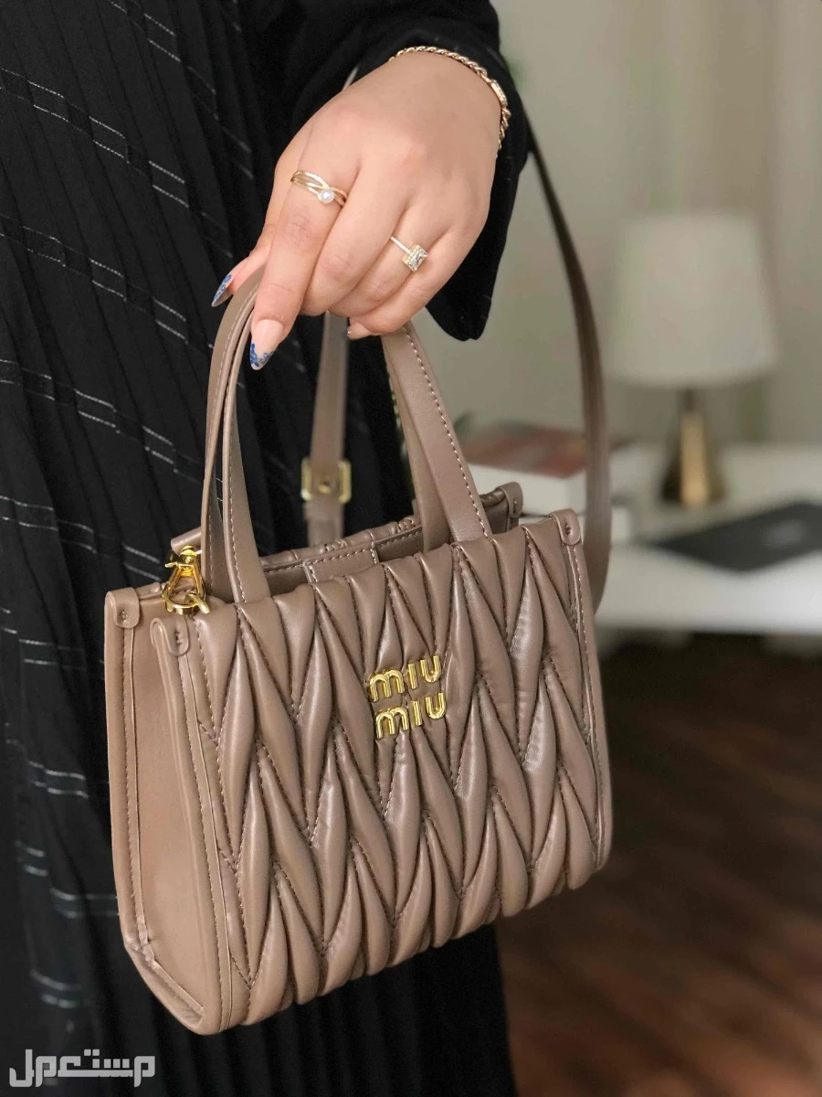 شنط ماركة ميو ميو ماستر كوالتي الشكل المربع