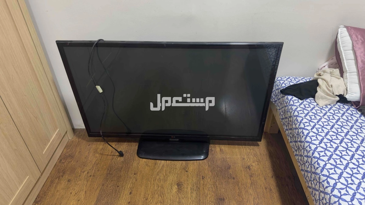 للبيع شاشه LG 2014 نظيفة 350 قابل للتفاوض