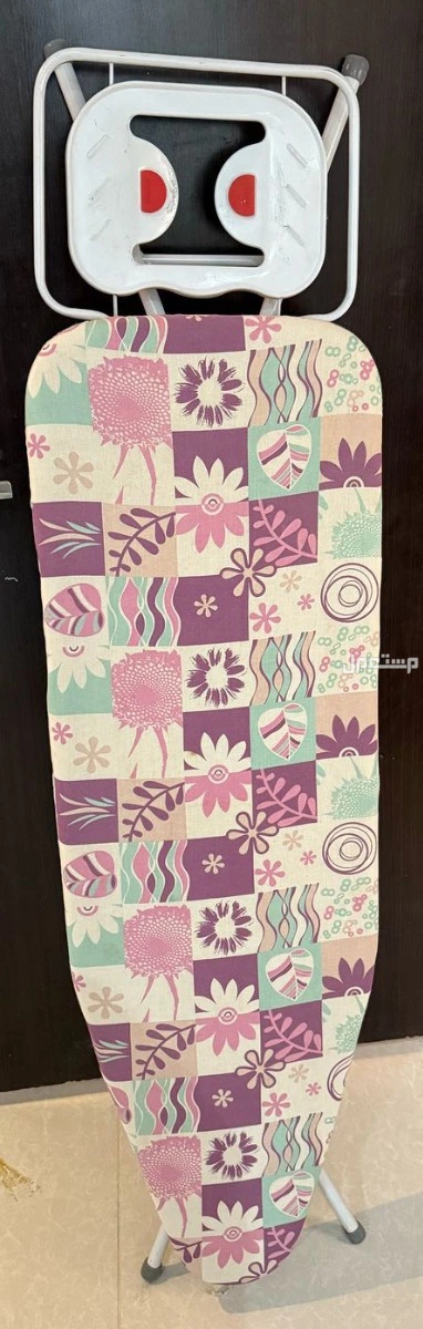 🧺 طاولة كي قابلة للطي بتصميم عملي – بسعر 50 ريال فقط!