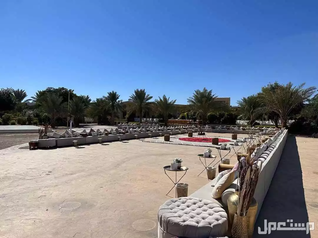 تأجير كنب تنظيم وتنسيق وتزين مناسبات خاصه عامه ميلاد تخرج افراح ملكه قاعات اجتماعات شاليهات فنادق استراحات احتفالات مؤتمرات تجهيز وتنسيق وتنظيم المناسبات الرياض 0502032649