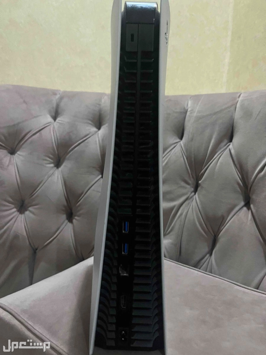 جهاز سوني فايف 5 بسعر 1300 في حائل