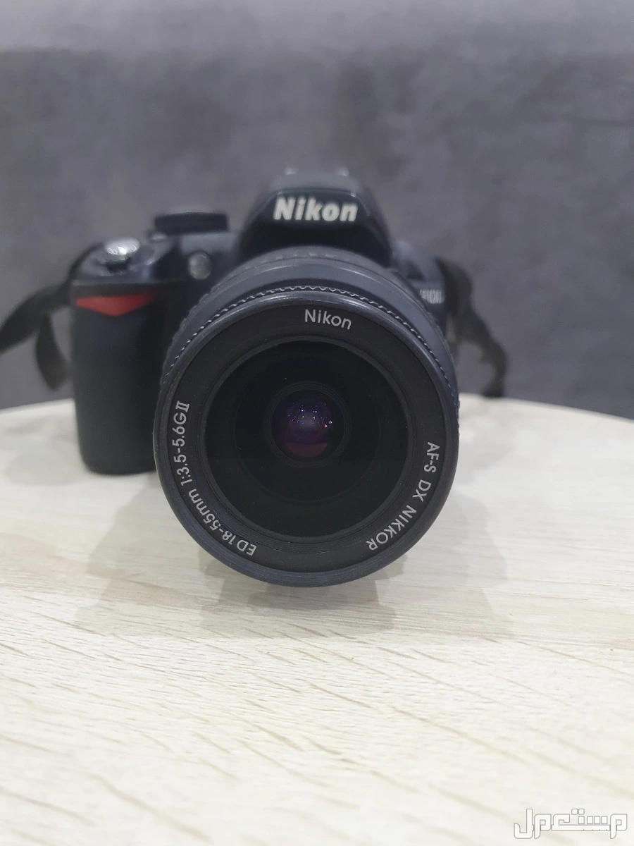 كاميرا نيكون احترافيه D3100 في الرياض بسعر 700 ريال سعودي