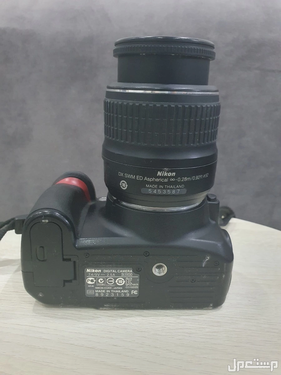 كاميرا نيكون احترافيه D3100 في الرياض بسعر 700 ريال سعودي