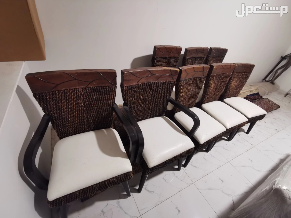 ابحر الجنوبية للبيع طاولة طعام