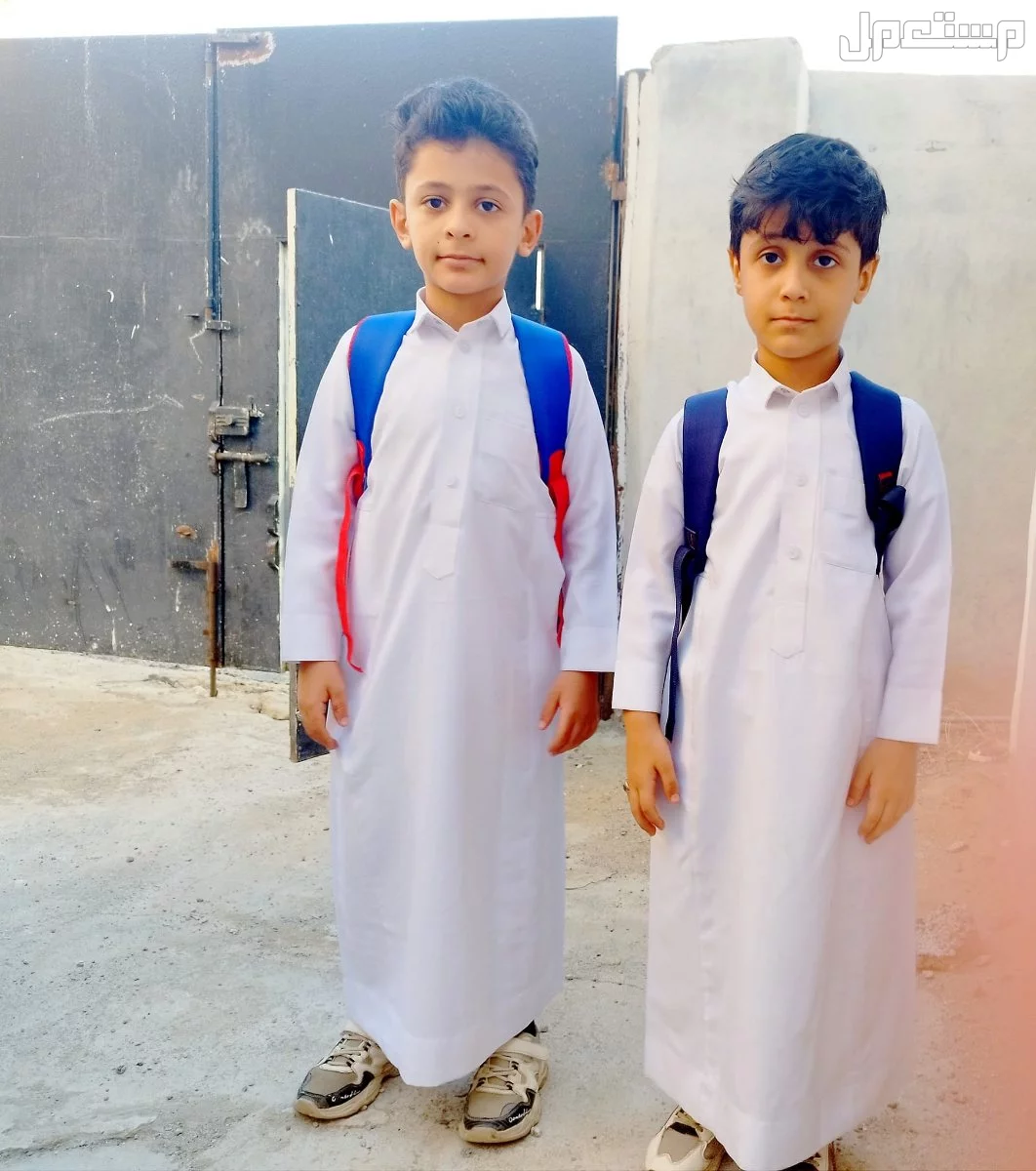 صور الزي المدرسي والرياضي الموحد الجديد في السعودية لجميع المراحل الزي الوطني
