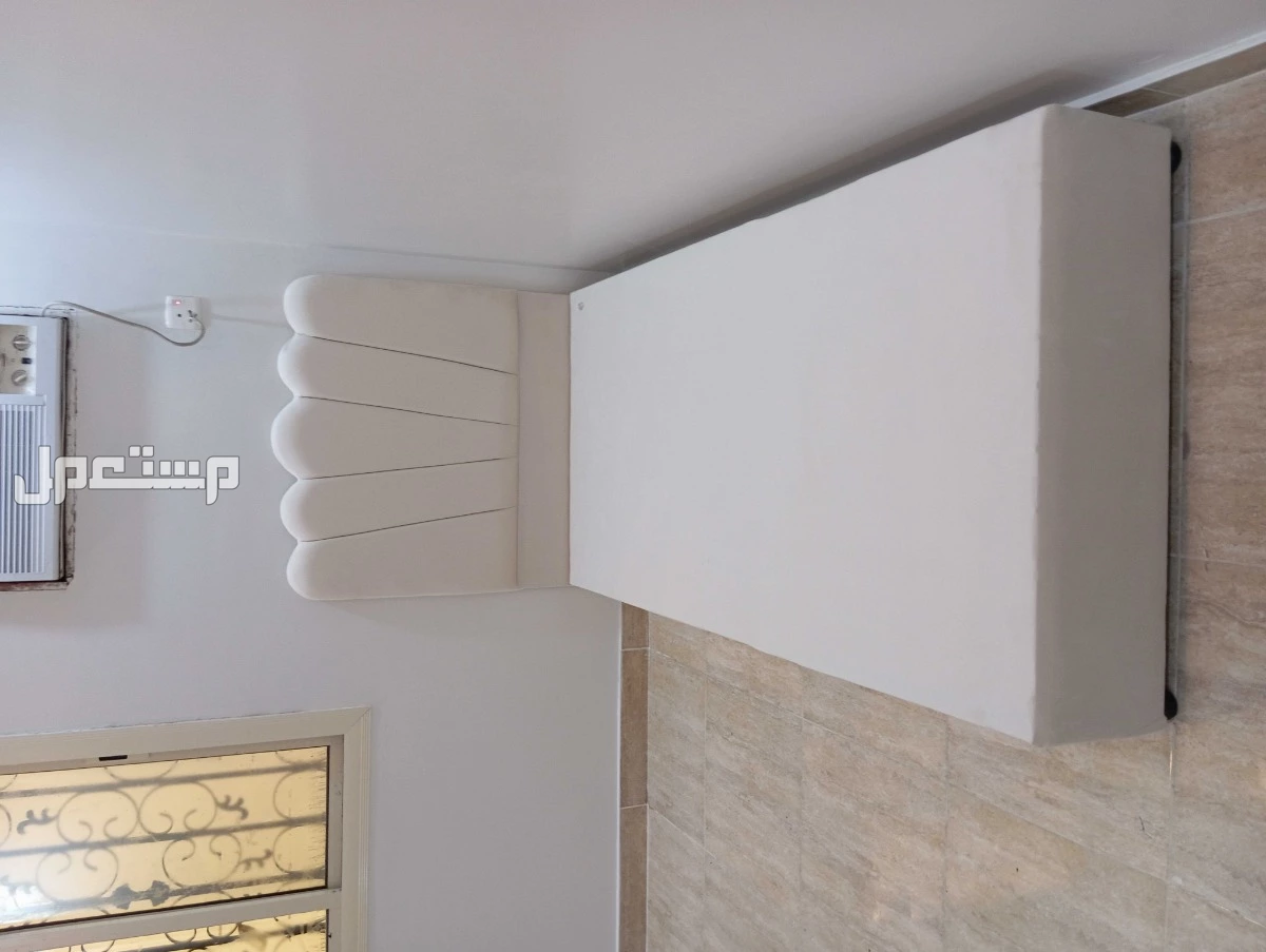 سرير خشب نفر بوكس خشب ثقيل علىة ضمآن