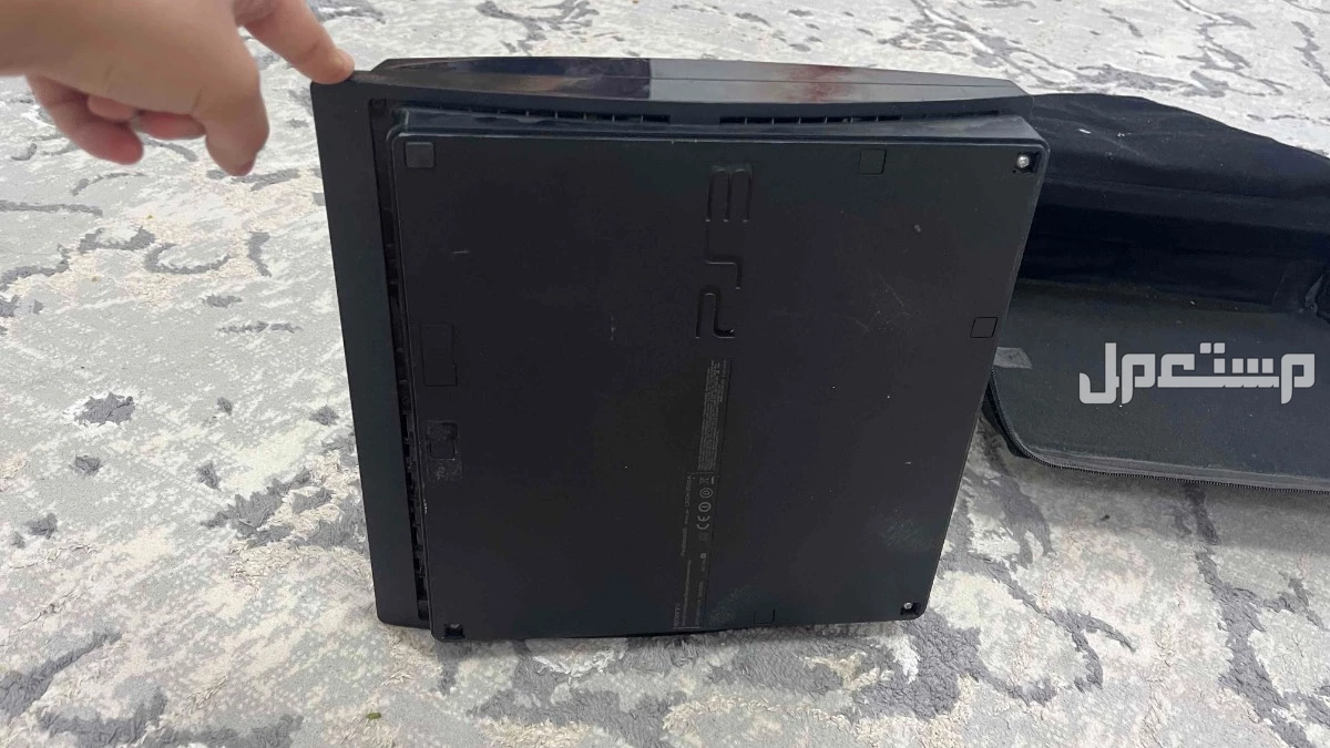 سوني 3 نظيف بحت مع 2 يد في الرياض ب 700 ريال