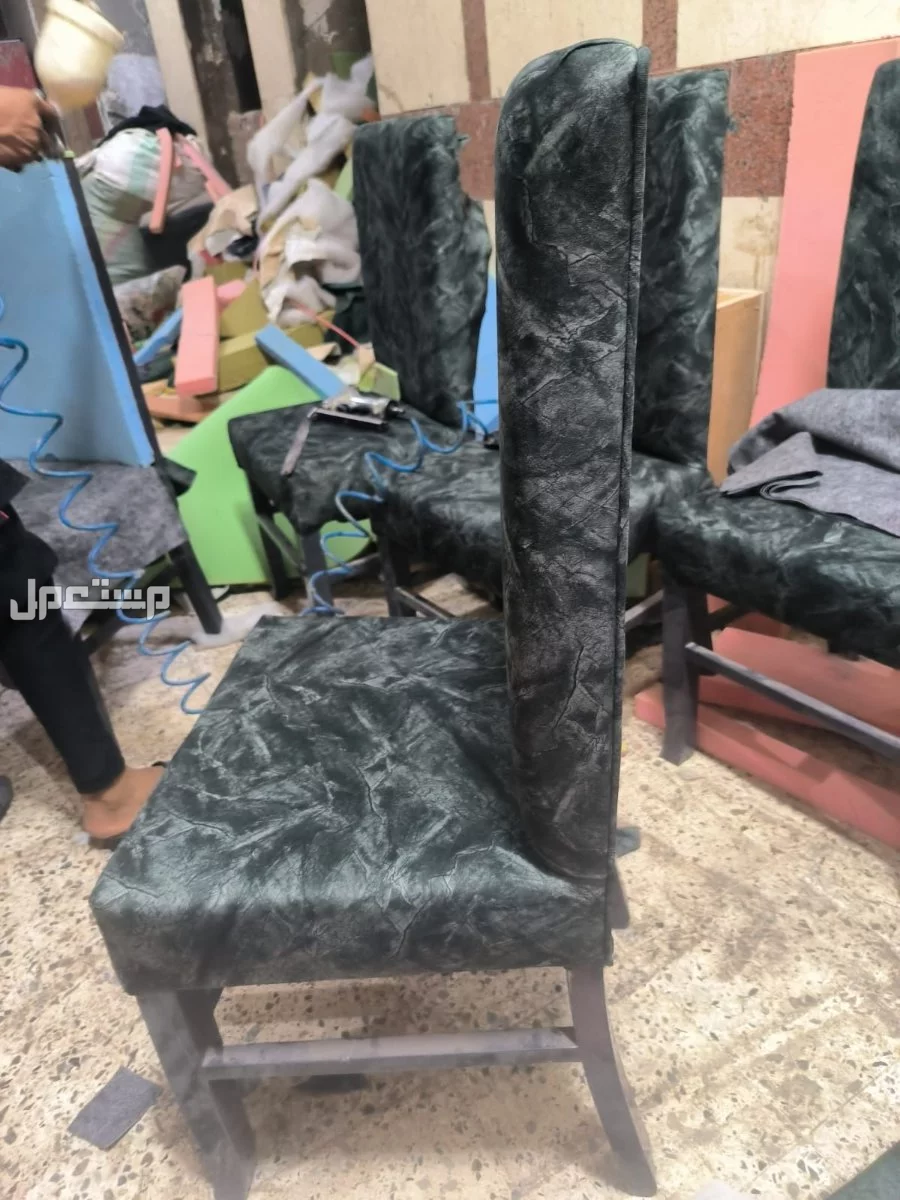 للبيع في محافظة أسيوط مركز أبنوب نيش وسفرة وست كراسى ووحدة شاشةجديد وليس مستعمل بسعر 14500 جنيه مصري