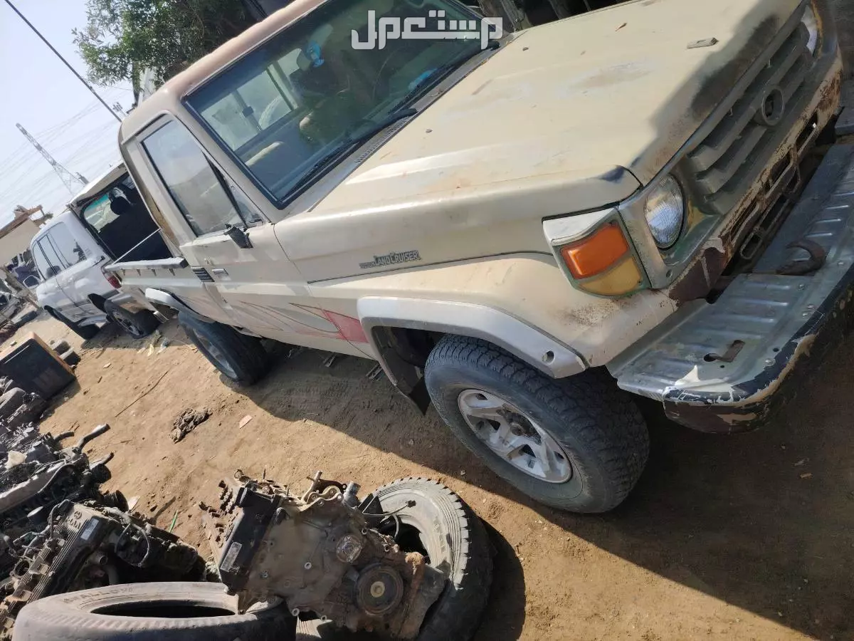للبيع متوفر لدينا قطع غيار مستعمله