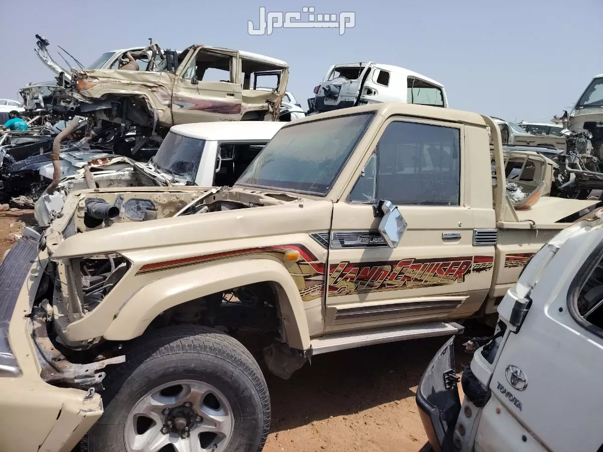 للبيع متوفر لدينا قطع غيار مستعمله