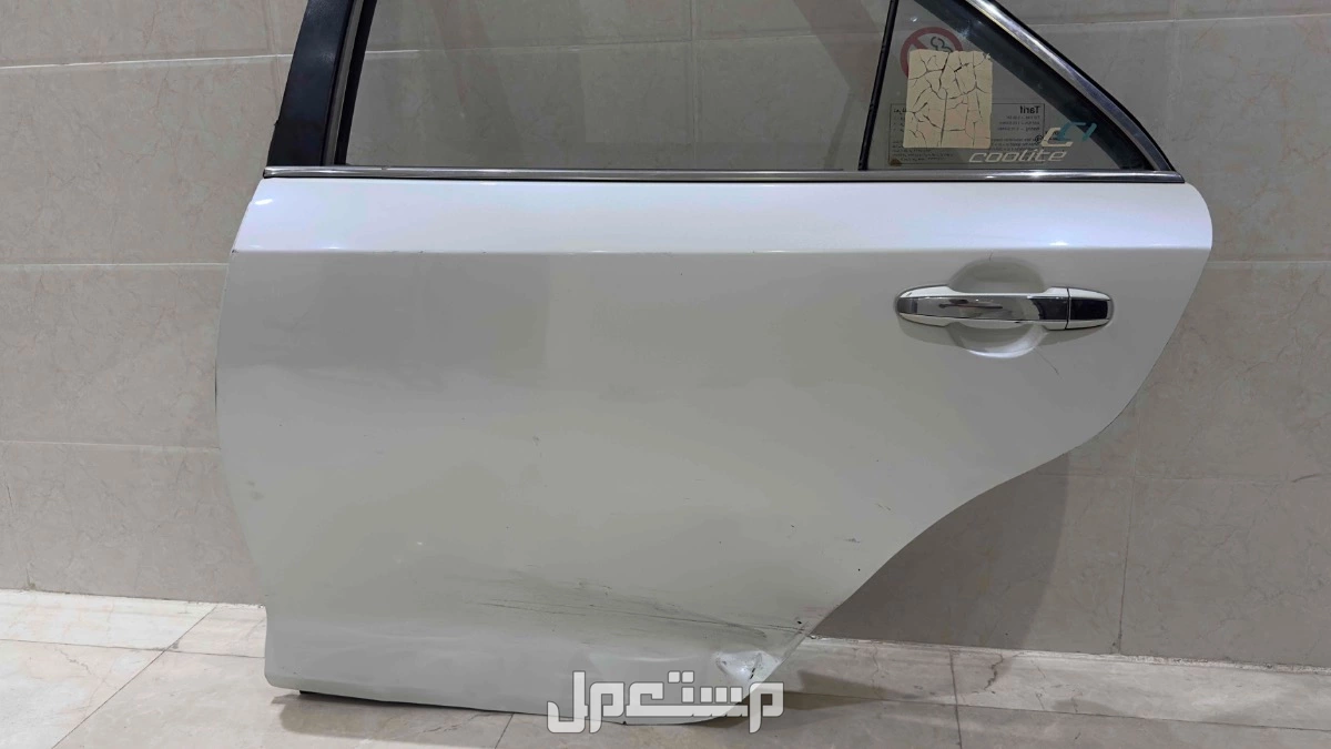 للبيع باب كامري خلفي يسار للسوم