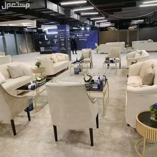 تأجير كنب تنظيم وتنسيق وتزين مناسبات خاصه عامه ميلاد تخرج افراح ملكه قاعات الأفراح عروسه زفاف كوشه كنب مداخل استقبال الرياض