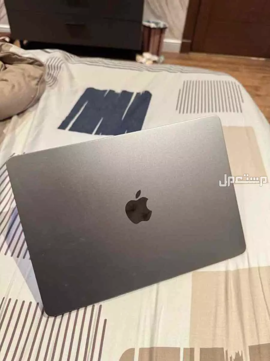 ماك بوك اير ابل 2022 في الرياض بسعر 2350 ريال سعودي