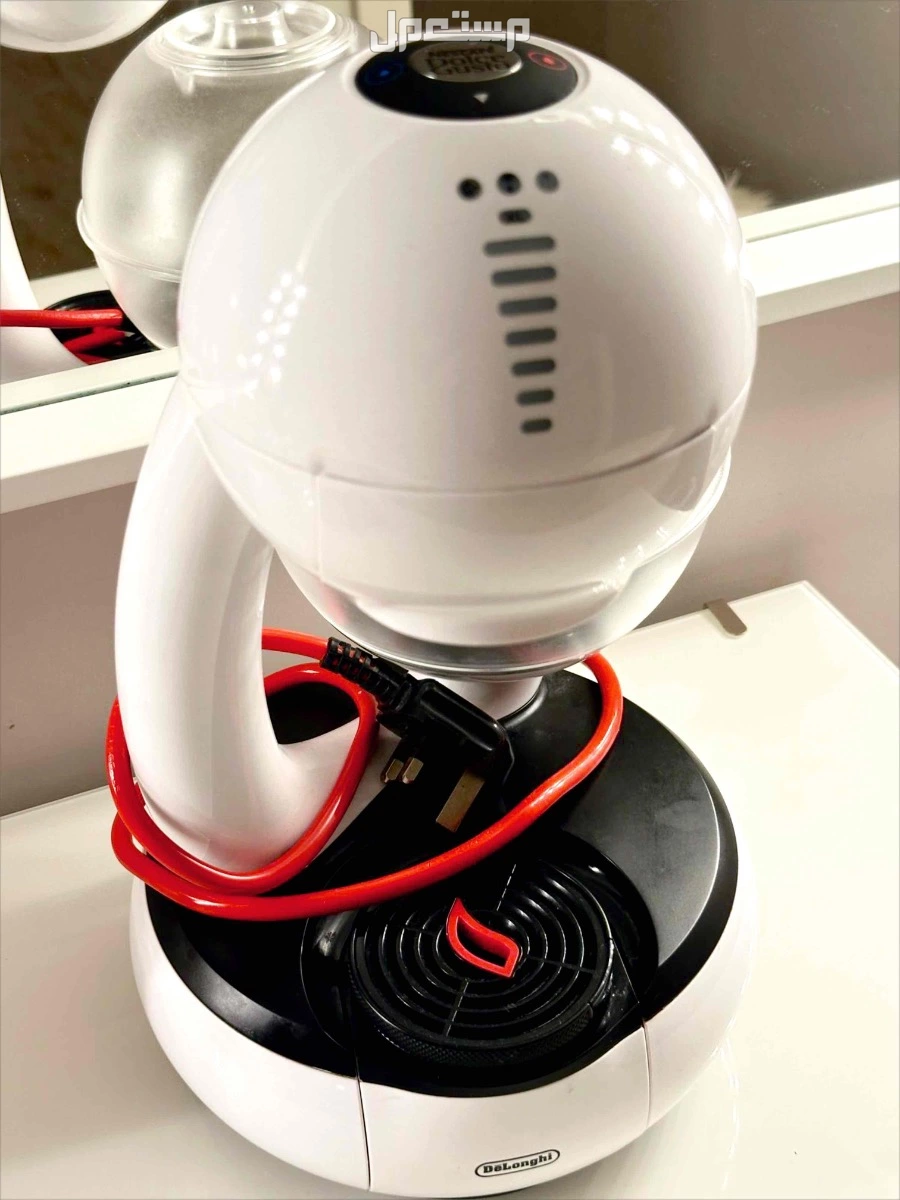 للبيع آلة قهوة من ماركة DeLonghi الأصلية، موديل Dolce Gusto Circolo