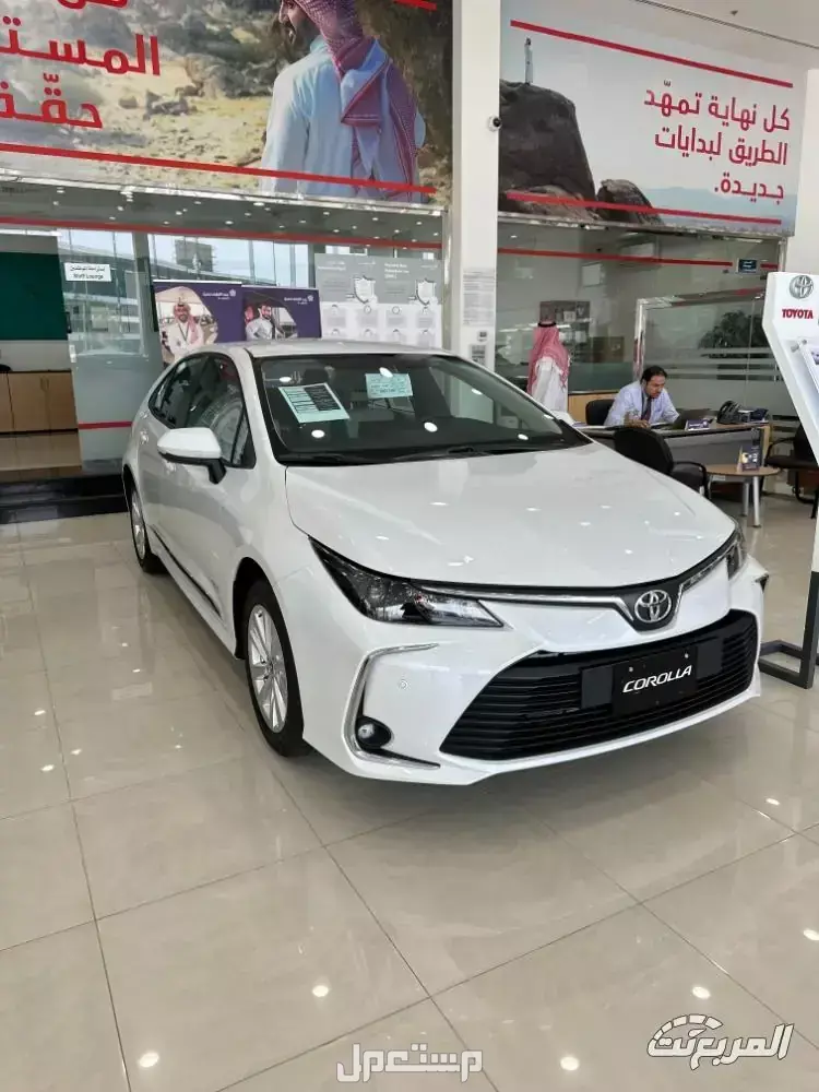 مقارنة بين تويوتا كورولا وكورولا هايبرد 2025 في السعودية التصميم الخارجي لتويوتا كورولا 2025