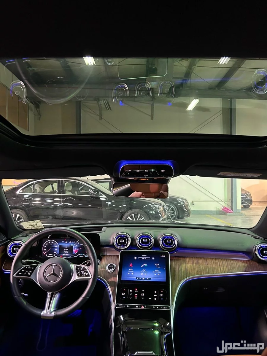 مرسيدس بنز C-Class 2022 في دبي بسعر 120 ألف درهم إماراتي