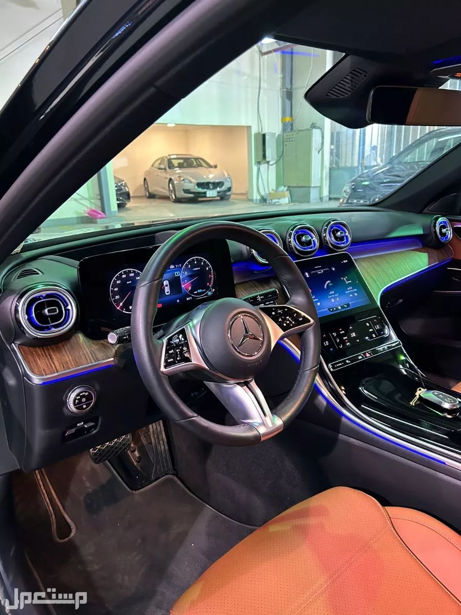 مرسيدس بنز C-Class 2022 في دبي بسعر 120 ألف درهم إماراتي