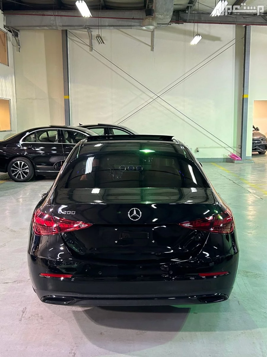 مرسيدس بنز C-Class 2022 في دبي بسعر 120 ألف درهم إماراتي