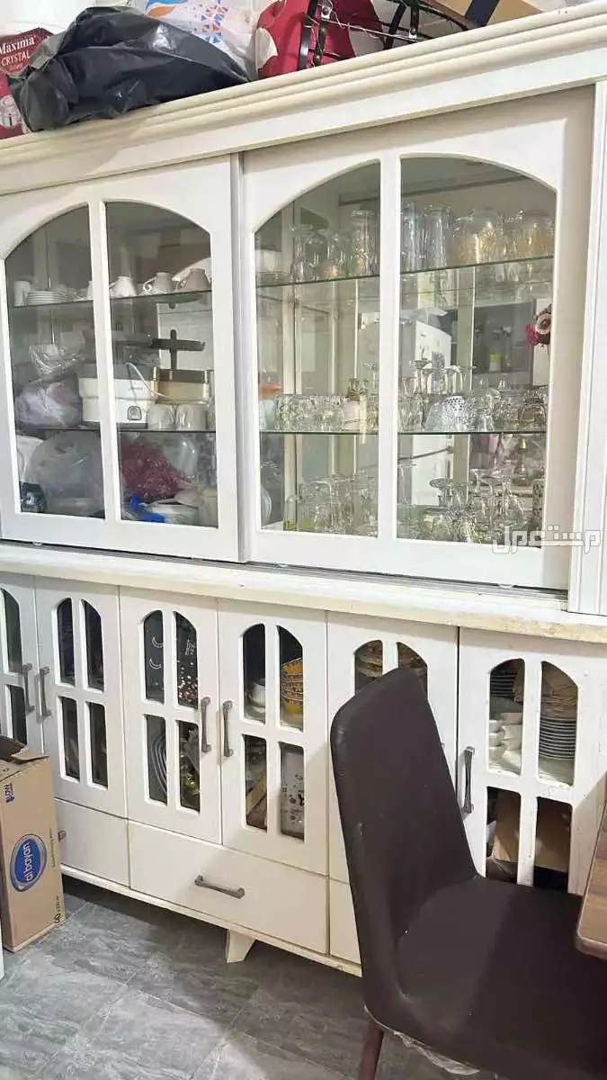 دولاب سفره للبيع نظيف في جدة بسعر 400 ريال سعودي قابل للتفاوض