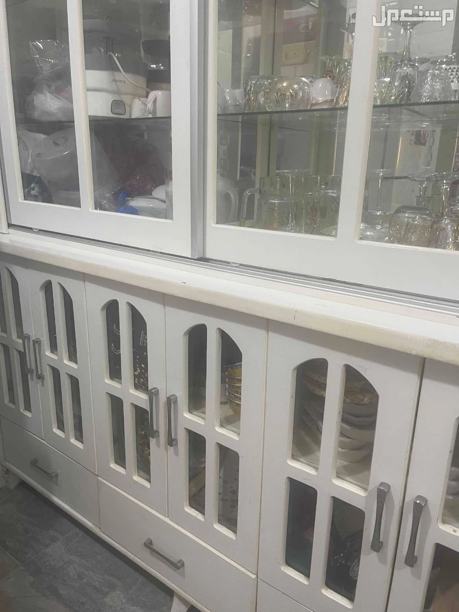 دولاب سفره للبيع نظيف في جدة بسعر 400 ريال سعودي قابل للتفاوض