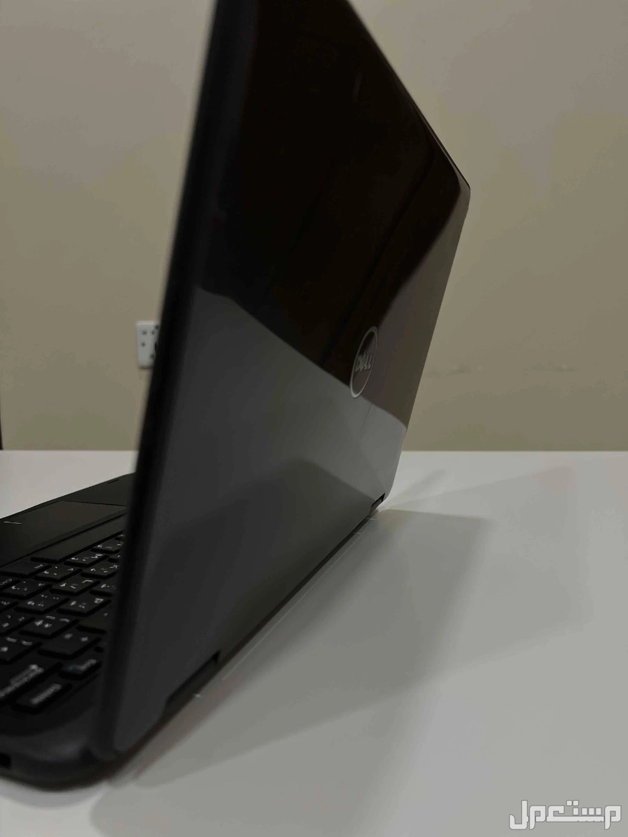 لاب توب DELL للبيع في الاحساء  بسعر 400 ريال