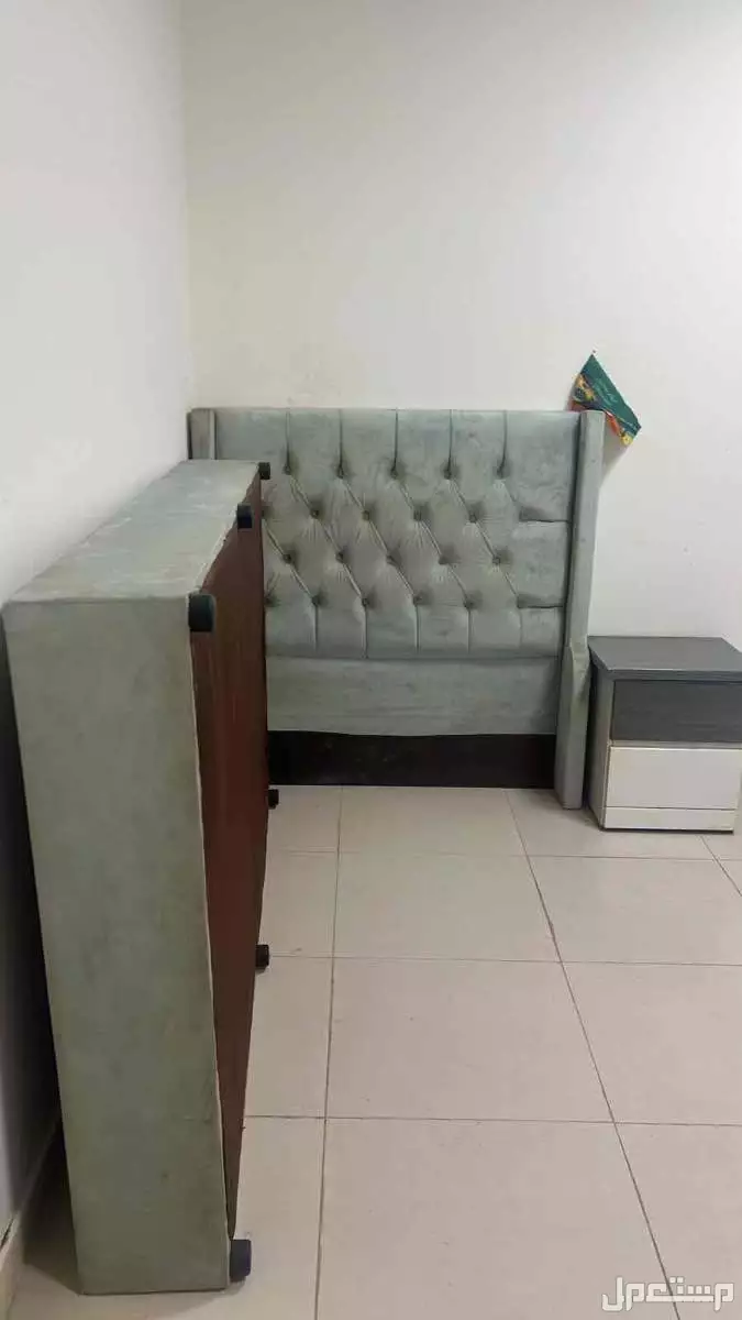 سرير ودولاب وكمدينه الدمام حي العروبه