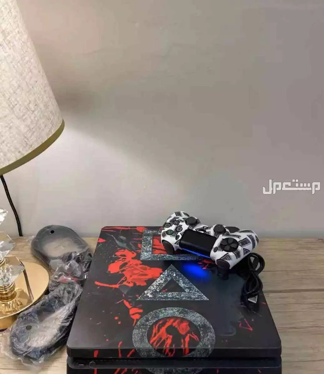 سوني 4 سليم نظيف جداً ولم يدخل الصيانه