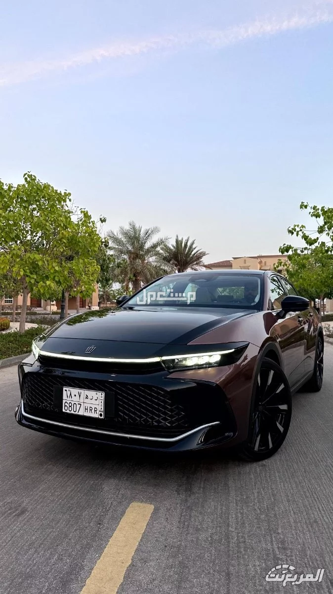 مواصفات وسعر تويوتا كراون بريميوم 2025.. مميزات وعيوب تويوتا كراون 2025 من الخارج